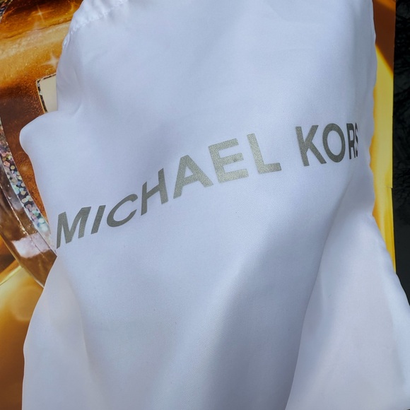 Michael Kors Monogram Olive Green crossbody Bag - Picture 6 of 6